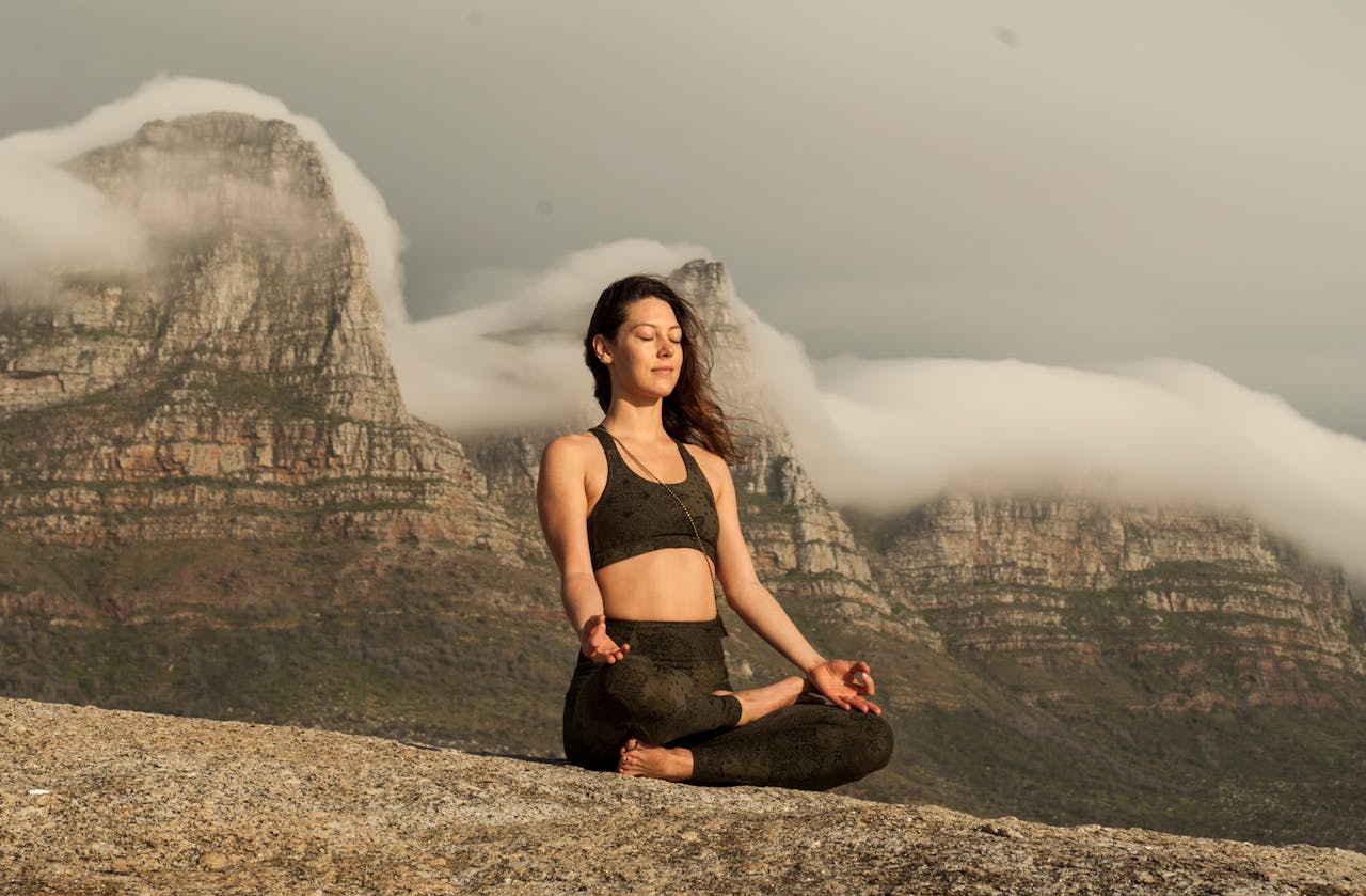 Famous Meditation Teachers: Exploring Wisdom and Insight from Renowned Masters